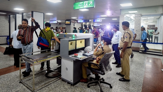 Security personnel thoroughly checked the family and their luggage and also questioned them.(PTI / Representational Image)