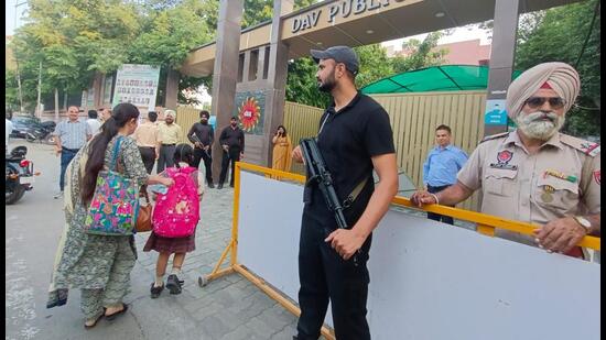 Bomb Threat To Amritsar School A Hoax 3 Students Detained Hindustan