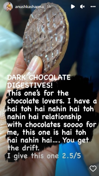 Anushka Sharma reviews biscuits.(Instagram/@anushkasharma)