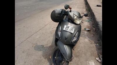 The victims’ scooter was hit by a speeding oil tanker near the Chandimandir toll plaza. (HT Photo)