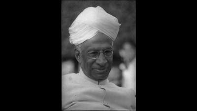 Having demitted office as India’s second president, he retired to what was effectively his hometown, Madras, as Chennai was then called. The scholar-teacher in him chose not to linger in New Delhi, seeking sanctuary in one of Lutyens’ bungalows through the patronising indulgence of the incumbents of high office. (HT PHOTO) Having demitted office as India’s second president, he retired to what was effectively his hometown, Madras, as Chennai was then called. The scholar-teacher in him chose not to linger in New Delhi, seeking sanctuary in one of Lutyens’ bungalows through the patronising indulgence of the incumbents of high office. (HT PHOTO)