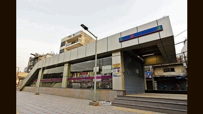 New Delhi, India - May 22, 2018: A view of the Munirka metro station on the Magenta line, in New Delhi, India, on Tuesday, May 22, 2018. (Photo by Vipin Kumar/ Hindustan Times) (Vipin Kumar/HT PHOTO) New Delhi, India - May 22, 2018: A view of the Munirka metro station on the Magenta line, in New Delhi, India, on Tuesday, May 22, 2018. (Photo by Vipin Kumar/ Hindustan Times) (Vipin Kumar/HT PHOTO)