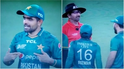 Babar Azam; Pakistan players in conversation with the umpire (Hotstar) Babar Azam; Pakistan players in conversation with the umpire (Hotstar)