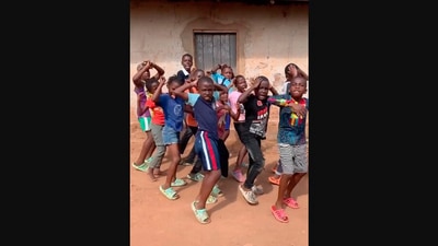 The image, taken from the viral Instagram video re-shared by Neha Kakkar, shows a group of African kids taking part in the Kala Chashma trend. (Instagram/@smashtalentkidsafrica)