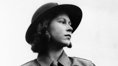 Queen Elizabeth II, who was also the world's oldest and longest-serving head of state, came to the throne following the death of her father King George VI on Feb. 6, 1952, when she was just 25. (AFP) Queen Elizabeth II, who was also the world's oldest and longest-serving head of state, came to the throne following the death of her father King George VI on Feb. 6, 1952, when she was just 25. (AFP)