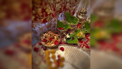 Karisma Kapoor, on the other hand, took to her Instagram handle to share a series of photos from the puja. (Instagram/@therealkarismakapoor) Karisma Kapoor, on the other hand, took to her Instagram handle to share a series of photos from the puja. (Instagram/@therealkarismakapoor)