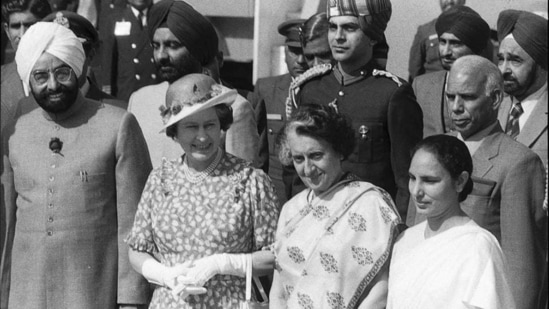 Former Indian President, Zail Singh, Queen Elizabeth II and Former Prime Minister of India, Indira Gandhi pose for pictures during her visit to India on November 7th, 1983. (N Thyagarajan / HT Photo)