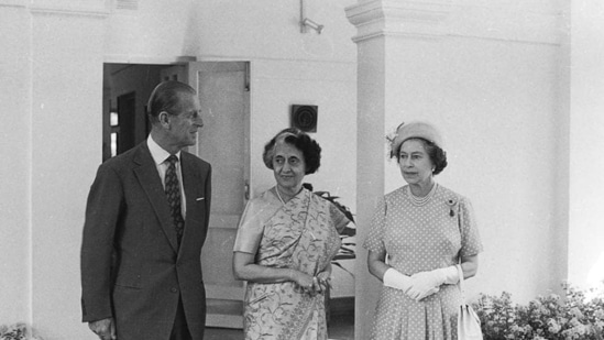 The Queen and the Duke of Edinburgh seen having a conversation with India’s former Prime Minister Indira Gandhi at Safdarjung road on November 18, 1983. (Virendra Prabhakar / HT Photo)