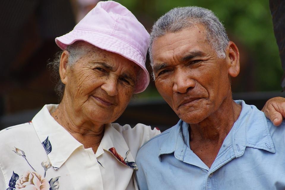 Grandparents Day 2022: Tips to help your grandparents deal with dementia (Pixabay)