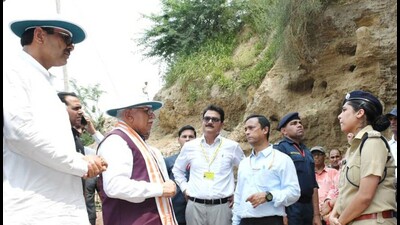 Khattar asks ASI to expedite excavation at Rakhigarhi Khattar asks ASI to expedite excavation at Rakhigarhi