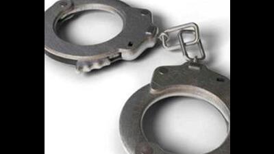 Ludhiana police recovered 37,600 intoxicating pills and 1.5kg opium with the arrest of four persons in separate cases in the city. (HT FILE)