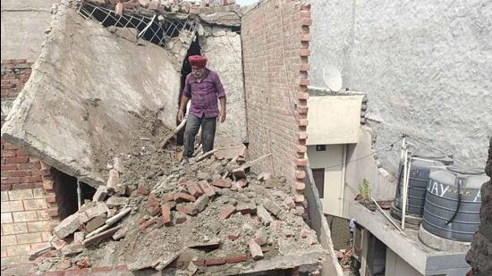 The roof collapse site in Jawahar Nagar Camp in Ludhiana on Saturday. (Gurpreet Singh/HT)