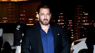 Salman Khan had applied for a gun licence and had also met Mumbai Police commissioner Vivek Phansalkar on July 22. (ANI) (HT_PRINT) Salman Khan had applied for a gun licence and had also met Mumbai Police commissioner Vivek Phansalkar on July 22. (ANI) (HT_PRINT)