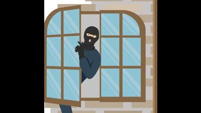 The complainant, Ankit Sharma, a software engineer, told the police that as his mother was not keeping well, they left to see her at their native place in Nawanshahr around 10 days back. The family was away at Nawanshahr when thieves broke into the house in Sector 78. (Getty Images/iStockphoto/ Representational image)