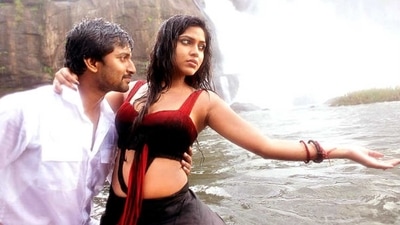 Amala Paul with Nani in a still from her 2014 Telugu film Janda Pai Kapiraju. Amala Paul with Nani in a still from her 2014 Telugu film Janda Pai Kapiraju.