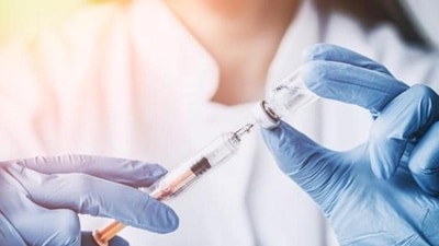 India’s first indigenously developed quadrivalent Human Papilloma Virus (HPV) vaccine for the prevention of cervical cancer will soon be available. India’s first indigenously developed quadrivalent Human Papilloma Virus (HPV) vaccine for the prevention of cervical cancer will soon be available.