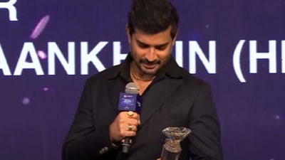 Tahir Raj Bhasin with the Best Actor Male - Popular (Series) award for Yeh Kaali Kaali Ankhein. 
