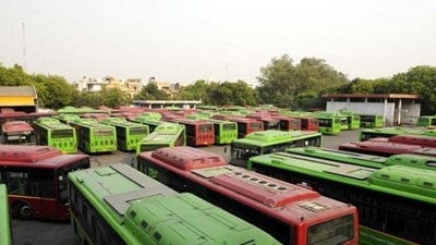 The Delhi L-G approved the proposal to forward a complaint to the CBI about the alleged irregularities in the procurement of 1,000 low-floor buses by DTC. (HT File Photo) The Delhi L-G approved the proposal to forward a complaint to the CBI about the alleged irregularities in the procurement of 1,000 low-floor buses by DTC. (HT File Photo)