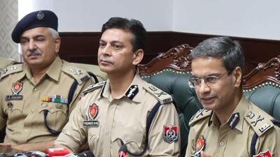 Punjab DGP Gaurav Yadav and other senior officials addressing the media at the state police headquarters in Chandigarh on Sunday. (Keshav Singh/Hindustan Times) Punjab DGP Gaurav Yadav and other senior officials addressing the media at the state police headquarters in Chandigarh on Sunday. (Keshav Singh/Hindustan Times)
