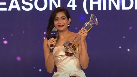 Mithila Palkar with the trophy for Best Onscreen Couple on OTT won by her and Dhruv Sehgal for Little Things.