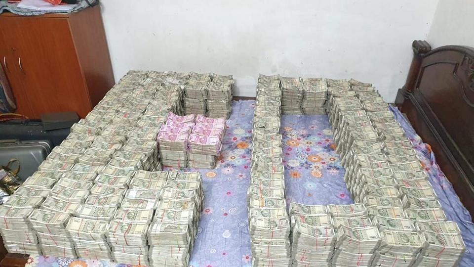 The Enforcement Directorate (ED) recovered cash worth around ₹18 crore after it raided six locations in Kolkata. (PTI) (HT_PRINT) The Enforcement Directorate (ED) recovered cash worth around ₹18 crore after it raided six locations in Kolkata. (PTI) (HT_PRINT)