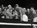 The EFL said on Monday that tributes will be paid to the queen at grounds across England.