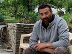 Sunny Deol shares his take on social media and admits he reads online comments. Sunny Deol shares his take on social media and admits he reads online comments.