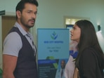 Dr Kunal tries to take back Akshara but she makes it clear about staying with Abhimanyu.