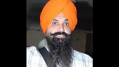 Balwant Singh Rajoana is a death row convict in the 1995 case of the assassination of former Punjab CM Beant Singh. He has been serving in jail for the last 27 years and is currently lodged in the Central Jail, Patiala. The SGPC and SAD have intensified their campaign for the release of 22 Sikh prisoners, who, they claim, are languishing in jails despite having served their sentences. (HT File Photo) Balwant Singh Rajoana is a death row convict in the 1995 case of the assassination of former Punjab CM Beant Singh. He has been serving in jail for the last 27 years and is currently lodged in the Central Jail, Patiala. The SGPC and SAD have intensified their campaign for the release of 22 Sikh prisoners, who, they claim, are languishing in jails despite having served their sentences. (HT File Photo)