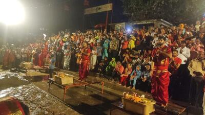 A special session of Ganga aarti was conducted to celebrate the district court’s verdict on the maintainability of the plea in the Shringar Gauri-Gyanvapi case. (Rajesh Kumar/HT Photo) A special session of Ganga aarti was conducted to celebrate the district court’s verdict on the maintainability of the plea in the Shringar Gauri-Gyanvapi case. (Rajesh Kumar/HT Photo)