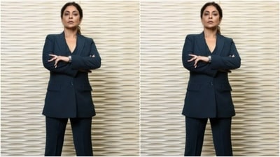 Assisted by makeup artist Pallavi Symons, Shefali decked up in nude eyeshadow, mascara-laden eyelashes, drawn eyebrows, contoured cheeks and a shade of nude lipstick. (Instagram/@shefalishahofficial)