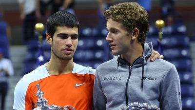 US Open: 2022 Spain's Carlos Alcaraz poses with the trophy after winning the U.S. Open with Norway's Casper Ruud (REUTERS)