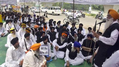 SGPC members protesting over release of Sikh detainees at the mini secretariat in Ludhiana . (Gurpreet Singh/HT) SGPC members protesting over release of Sikh detainees at the mini secretariat in Ludhiana . (Gurpreet Singh/HT)