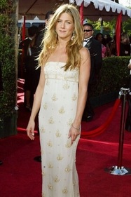 Jennifer Aniston stole the show in a gorgeous strapless Chanel gown at the 2004 Emmy Awards. (Gettyimages) Jennifer Aniston stole the show in a gorgeous strapless Chanel gown at the 2004 Emmy Awards. (Gettyimages)