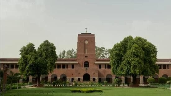 DU and St Stephen’s College are at loggerheads over the admission policy. (HT Photo)