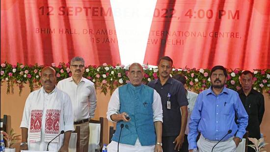 Defence minister Rajnath Singh on Monday asked the youth of the country to unite and fight against drug addiction. (ANI)