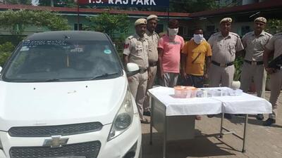 Notorious snatcher with 180 cases against him held in outer Delhi Notorious snatcher with 180 cases against him held in outer Delhi