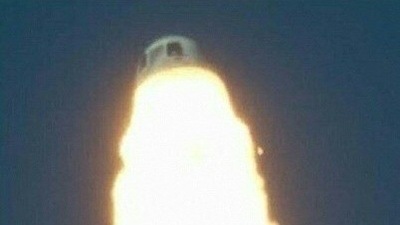 This screen grab obtained from a handout video published by Blue Origin on September 12, 2022 shows the moment when the capsule fired emergency thrusters to separate from its booster during an emergency manuever after a booster failure on Monday's uncrewed flight of the Blue Origin rocket. (AFP) This screen grab obtained from a handout video published by Blue Origin on September 12, 2022 shows the moment when the capsule fired emergency thrusters to separate from its booster during an emergency manuever after a booster failure on Monday's uncrewed flight of the Blue Origin rocket. (AFP)