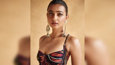 Radhika Apte's outfit is from the clothing house of the designer duo Saaksha &amp; Kinni. (Instagram/@radhikaofficial)