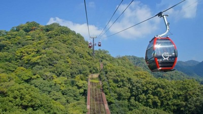 Dharamshala-McLeodganj ropeway decongests traffic and cuts down on pollution. Dharamshala-McLeodganj ropeway decongests traffic and cuts down on pollution.