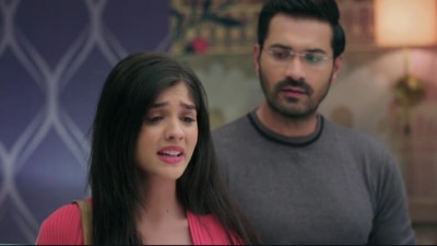 Dr. Kunal blackmails Akshara about Kairav in latest episode of Yeh Rishta Kya Kehlata Hai.