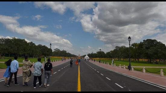 New Delhi: Clouds hover in the sky above the newly-named Kartavya Path, a stretch from Rashtrapati Bhavan to India Gate, in New Delhi, Tuesday, Sept. 13, 2022. (PTI Photo/Manvender Vashist Lav)(PTI09_13_2022_000194B) (PTI)