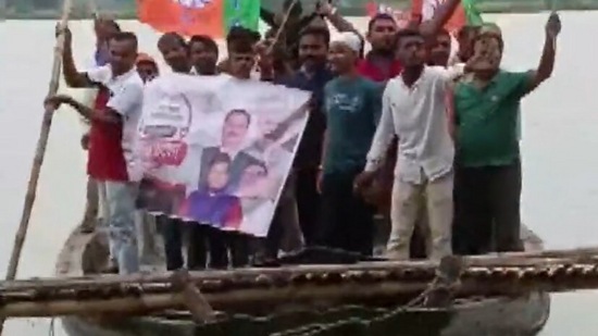 A group of BJP workers were seen using a boat to cross Tribeni river, Hooghly, to reach Nabanna.