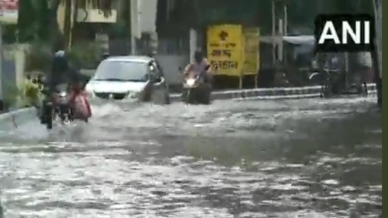 Screengrab of the video showing waterlogging in Kolkata.&nbsp;(ANI/ Twitter)