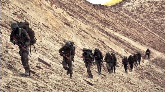 Indian Army's Exercise Parvat Prahar in eastern Ladakh, amid the ongoing disengagement with China in the Gogra Heights-Hot Springs area on the LAC (PTI File Photo/Twitter/@adgpi)