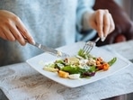 Must-have nutrients for breakfast, lunch and dinner; nutritionist suggests Must-have nutrients for breakfast, lunch and dinner; nutritionist suggests