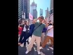 A screengrab from the viral video shows Norway dance group grooving to Kala Chashma at Times Square. It has won Neha Kakkar's heart.&nbsp;