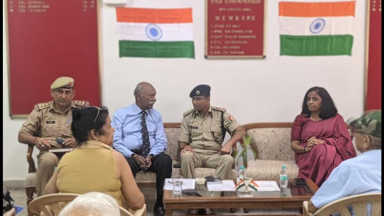 Noida cops hold meeting with elderly residents in Arun Vihar, raise