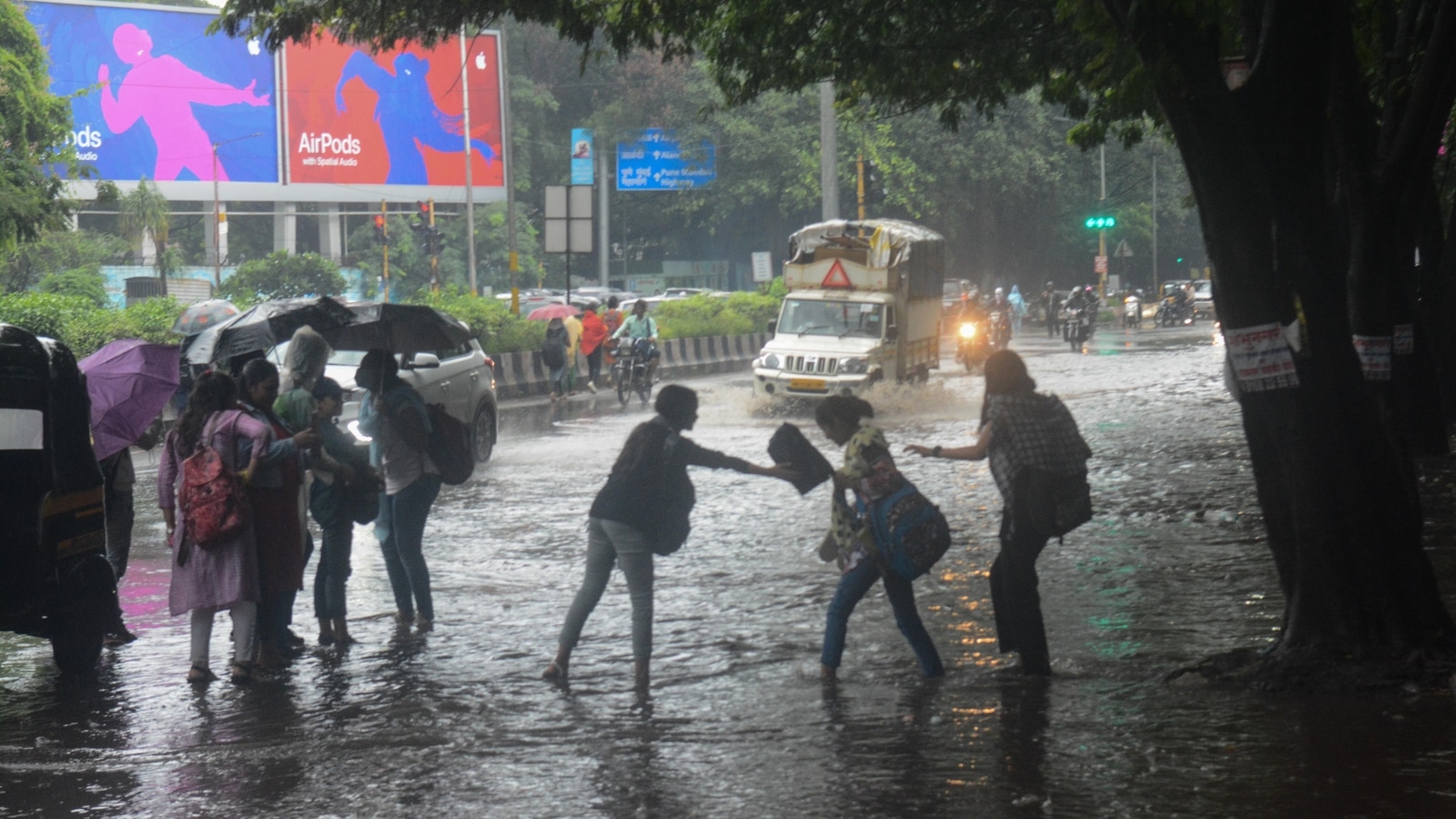 Imd Predicts Heavy Rainfall In Several States Over The Next Few Days