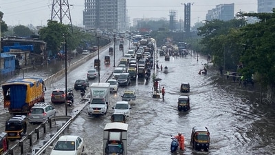 IMD issues ‘yellow’ alert in Mumbai, Thane amid incessant rainfall (HT Photo) IMD issues ‘yellow’ alert in Mumbai, Thane amid incessant rainfall (HT Photo)